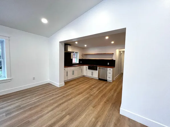 58 Caldwell St Floor 1, Huntington Station, NY 11746