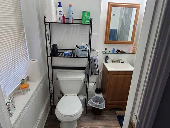 3rd image of 501 N 35th St APT 1E