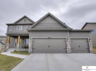 17505 Tibbles St, Omaha, NE 68116