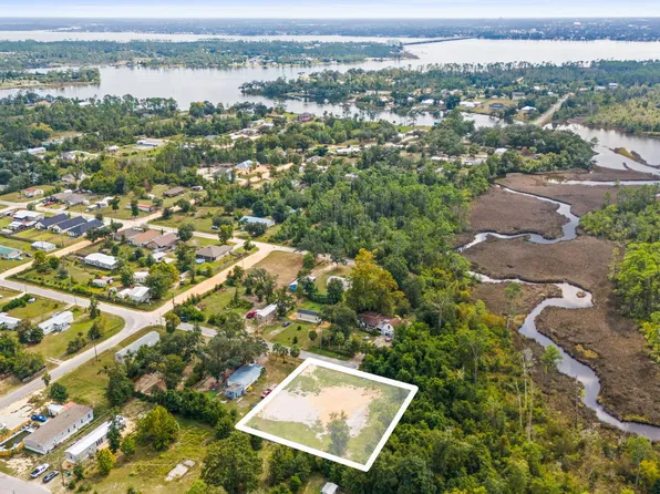 1109 6th St, Southport, FL 32409