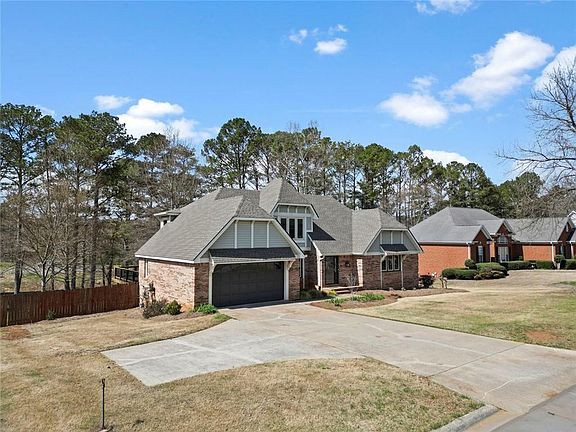 5th image of 39 Club View Dr SE