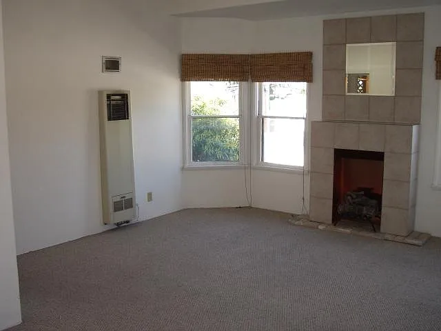 Studio, 400 sqft, $2,350 — Photo 4