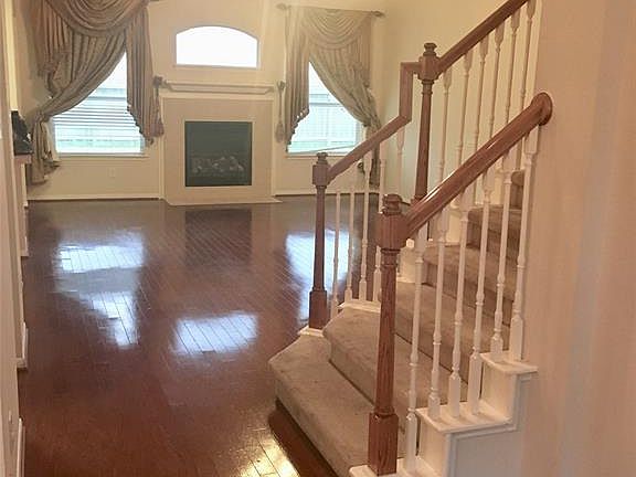 4th image of 17403 Trace Glen Ln