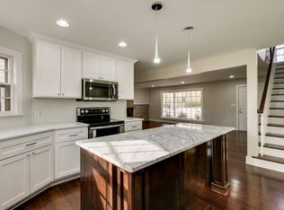 906 Hazelwood St, Murfreesboro, TN 37130