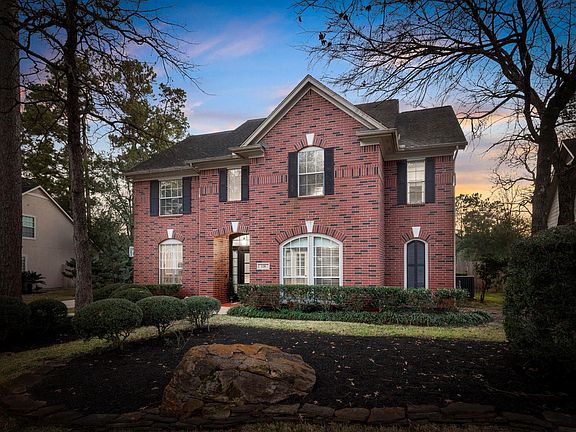 2nd image of 135 W Slatestone Cir