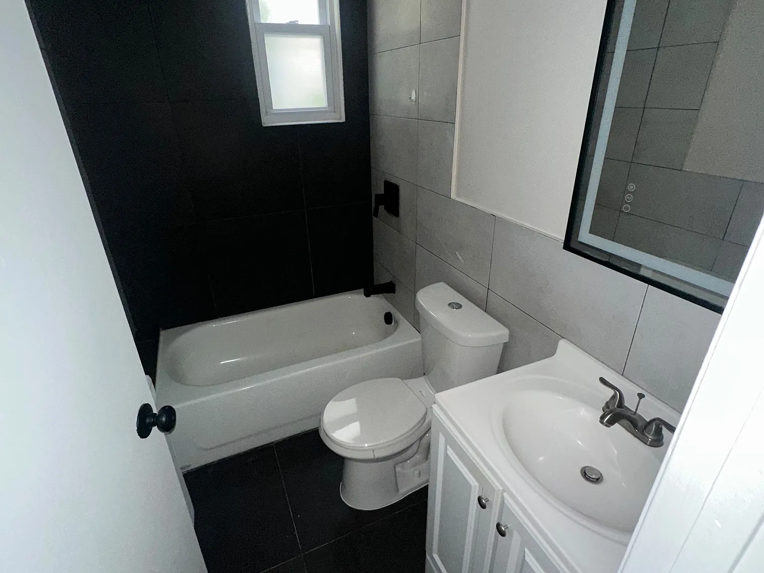 1 bed, $1,650 — Photo 3