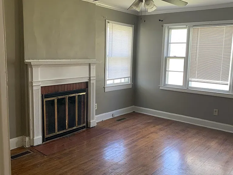 315 Thornton Ave SW — Photo 3