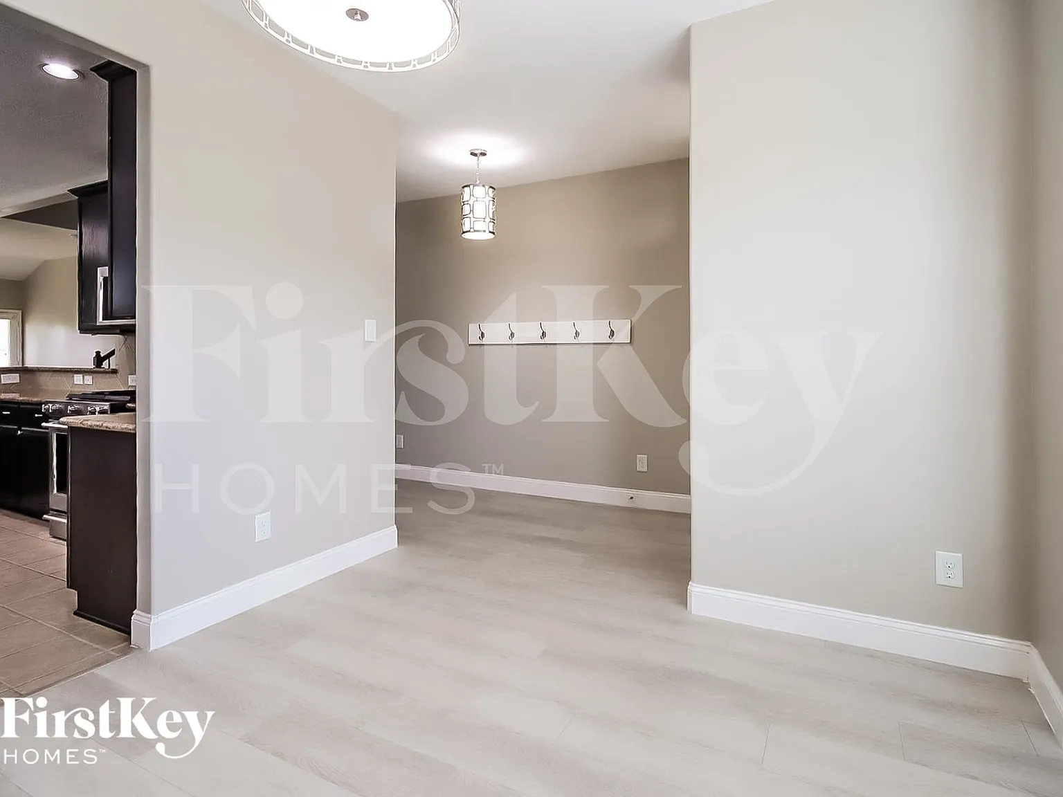4 bed, 3.5 bath, 2863 sqft, $2,790 — Photo 4