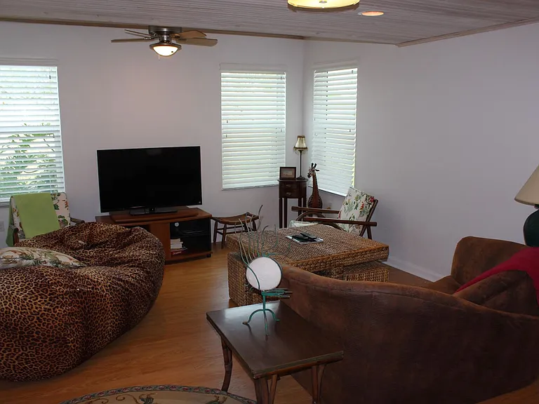 3262 Esperanza Ave — Photo 19