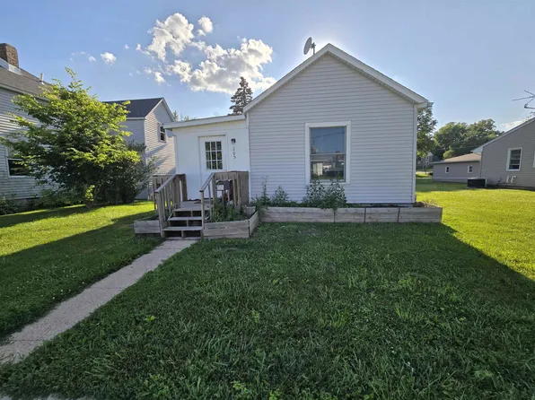 205 S Congress Ave, Polo, IL 61064