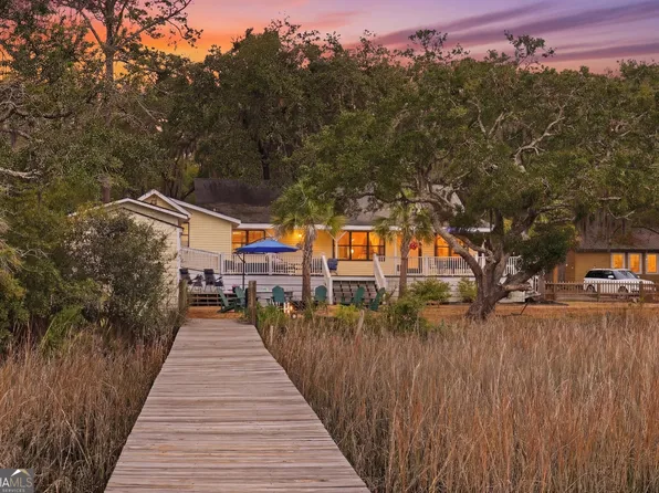 1629 S River Dr, Townsend, GA 31331