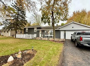 8709 Northwood Pkwy, New Hope, MN 55427