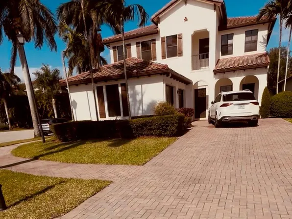 3909 NW 82nd Dr, Cooper City, FL 33024