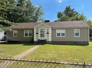 218 Steedly Dr, Louisville, KY 40214
