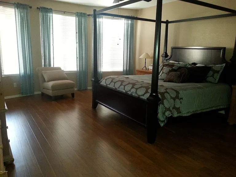 9720 E Davenport Dr — Photo 11