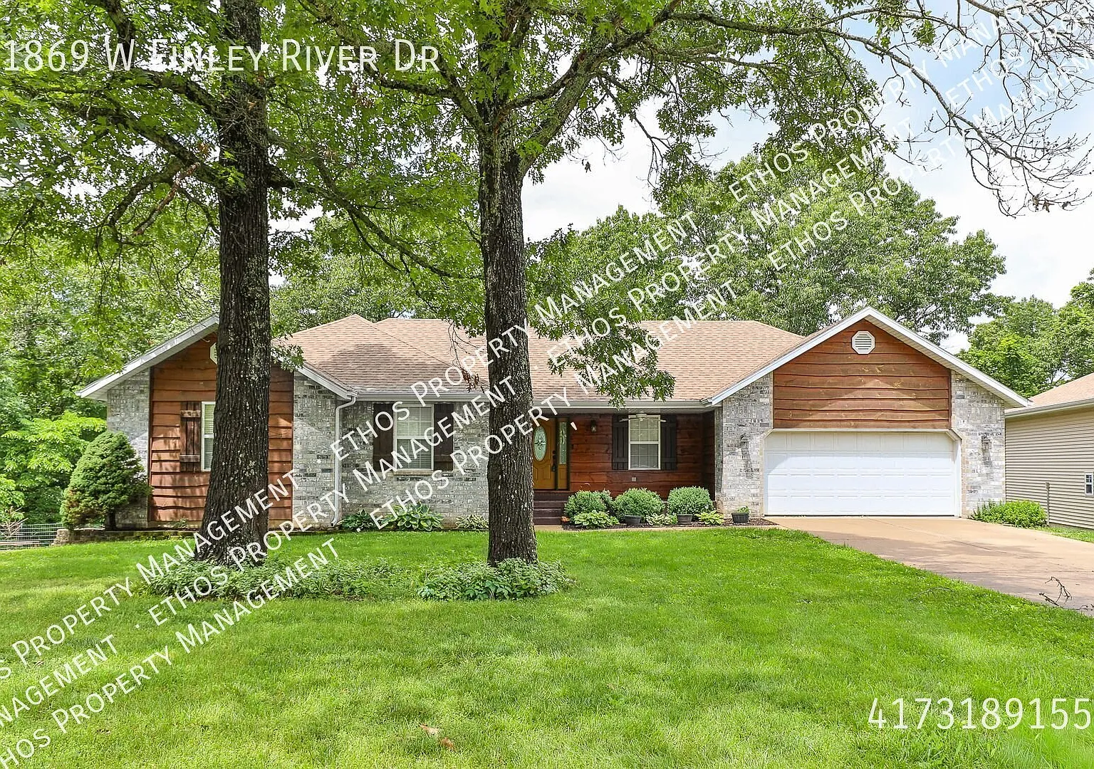 Available now! 3bed/3 bathroom home with a detached Shop/garage located in Nixa!! — Photo 1