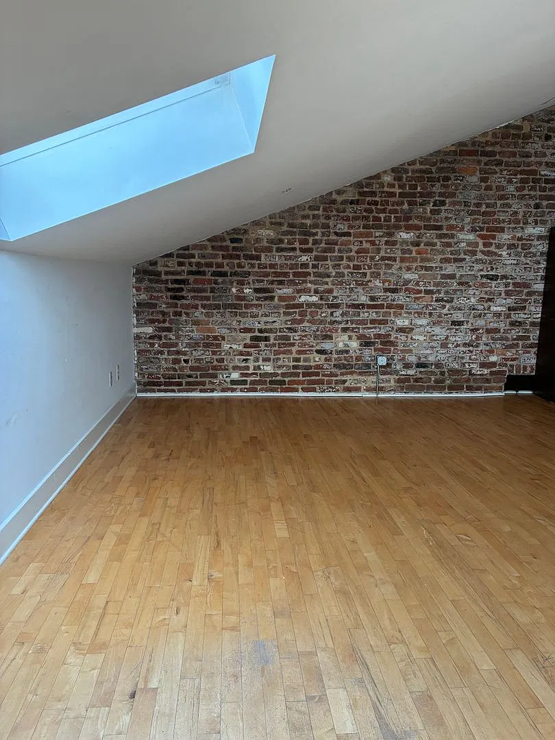 **Move in by October 31, 2026 and receive HALF off November 2026 rent! — Photo 4