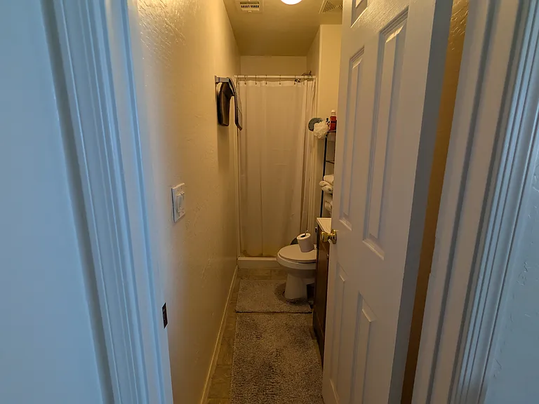 465 E 10th Ave #B — Photo 10