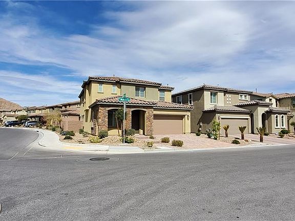 3rd image of 3356 Molinos Dr