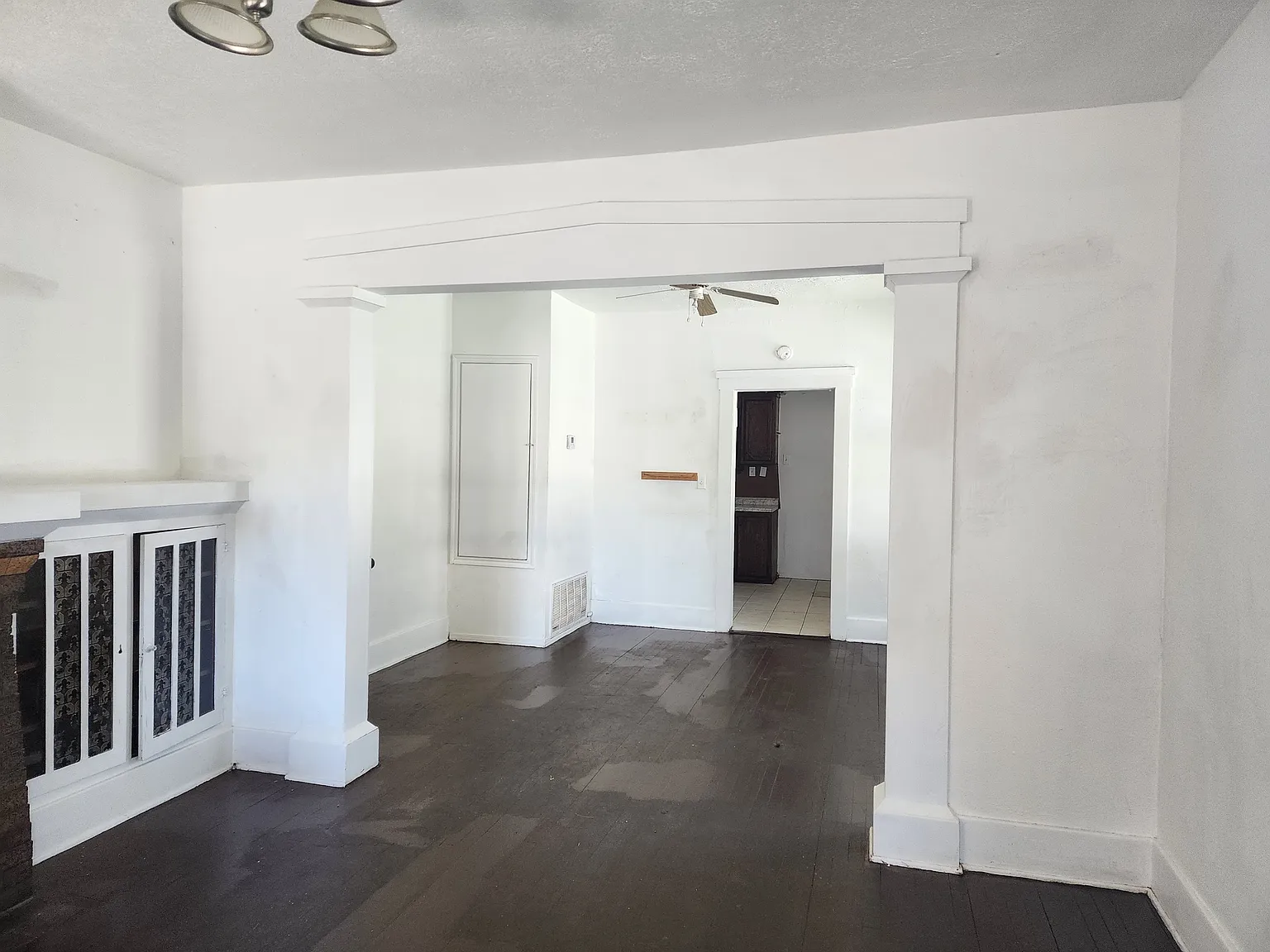 2 bed, 1000 sqft, $1,040 — Photo 2