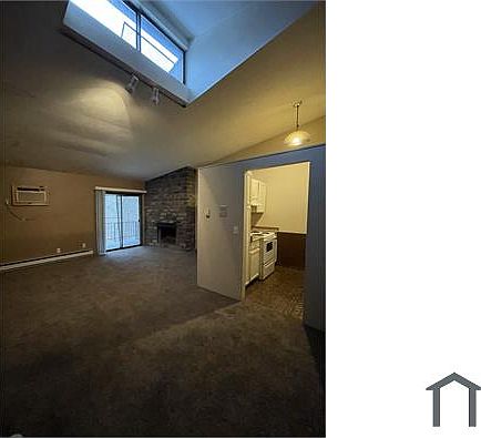 2nd image of 2571 Lafeuille Ave APT 3