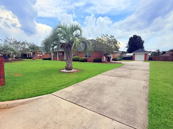 198 Hannah Rd, Level Plains, AL 36322