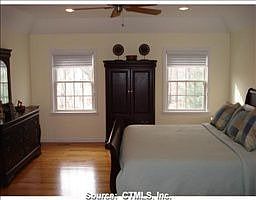 5th image of 1 Northcliff Dr