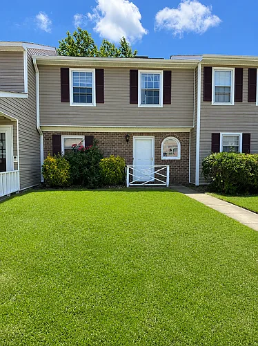 116 Palace Cir Photo 1