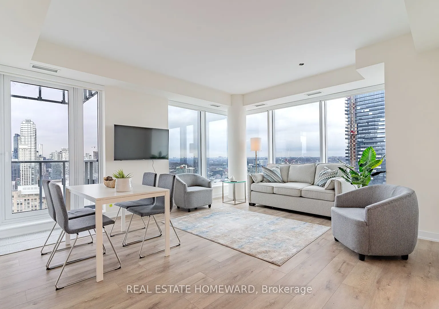 2 bed, $4,400 — Photo 1