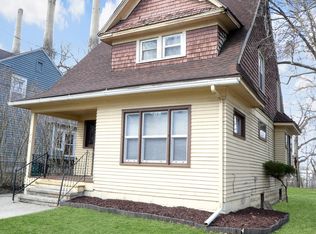 218 Woodlawn Ave, Lansing, MI 48910