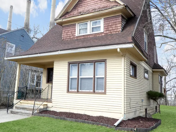 218 Woodlawn Ave, Lansing, MI 48910