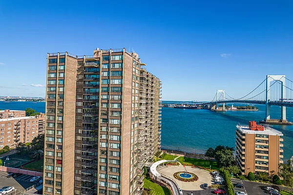 Sold by Lovett Realty, Inc. | media 16