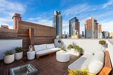 83 Eagle Street in Greenpoint
