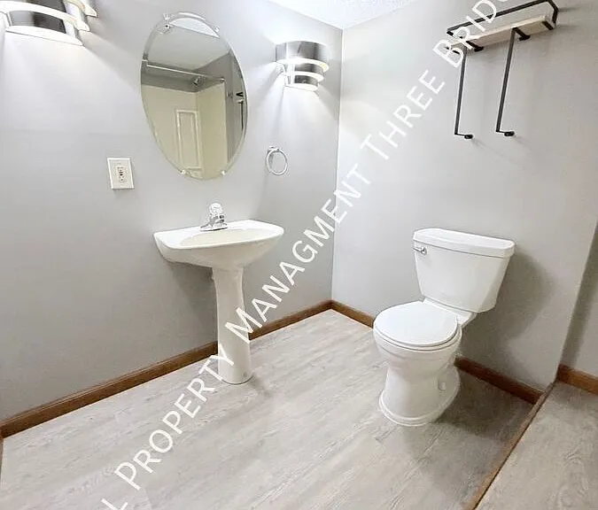 43 Kingspointe Dr — Photo 20