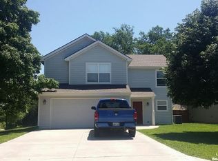 520 N Rebecca Ln, Lawrence, KS 66044