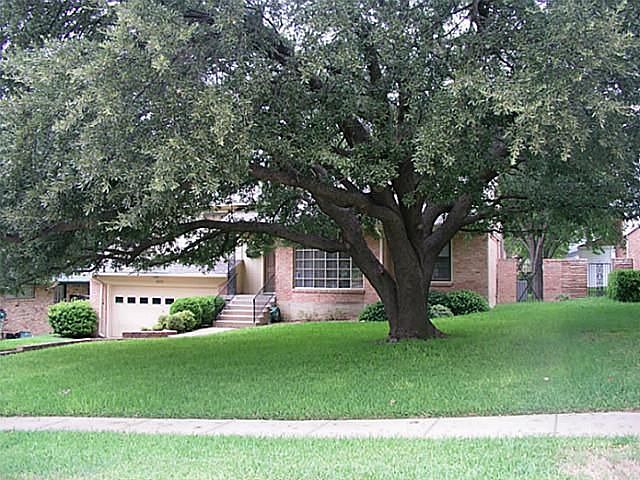 1st image of 820 Downing Dr