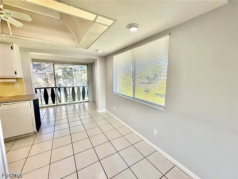 343 Joel Blvd #211D — Photo 17