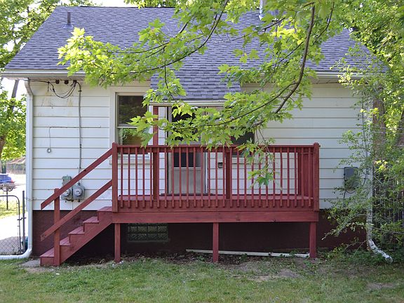 2nd image of 27344 Hales St
