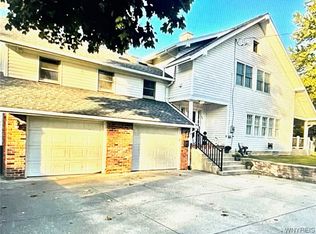 66 Elm Pl, Lancaster, NY 14086