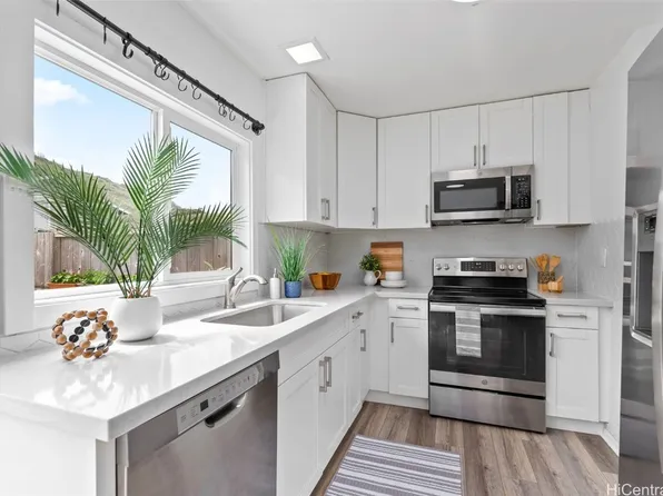 1026 Awawamalu St Unit C, Honolulu, HI 96825