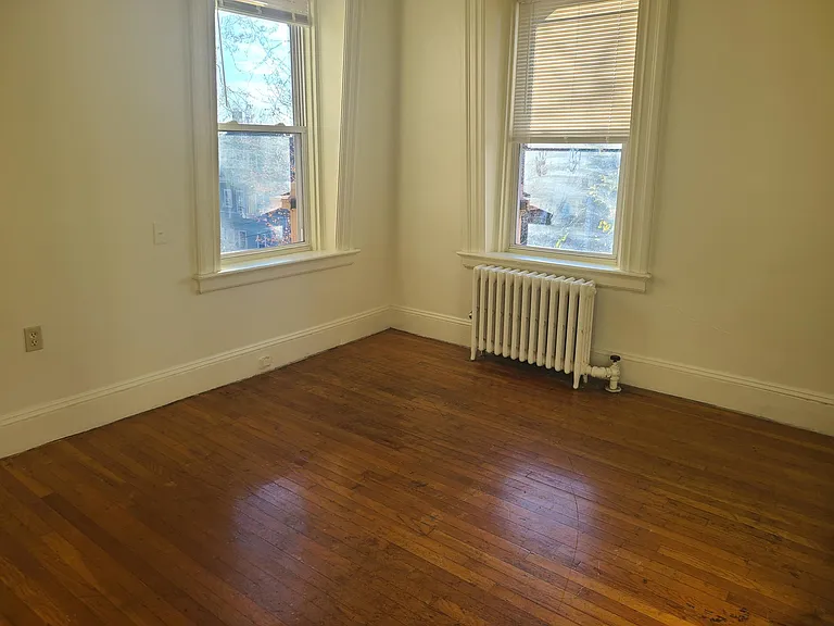 37 Mawney St — Photo 8