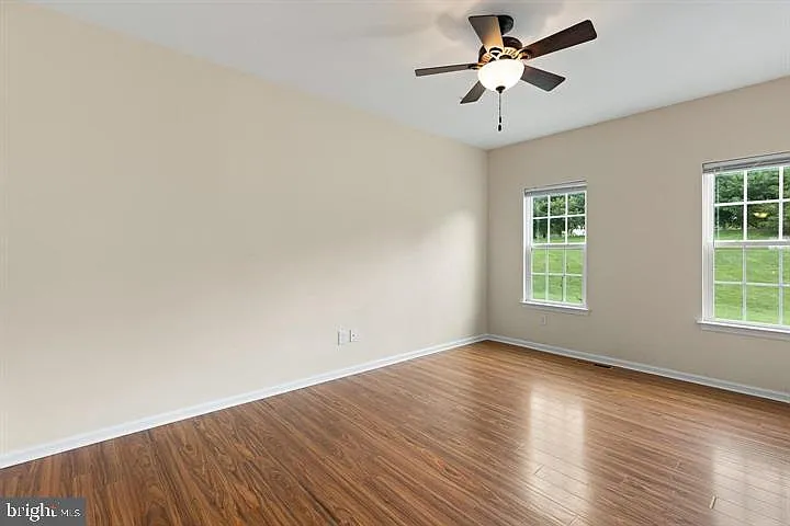 3 bed, 2.5 bath, 1874 sqft, $2,700 — Photo 4