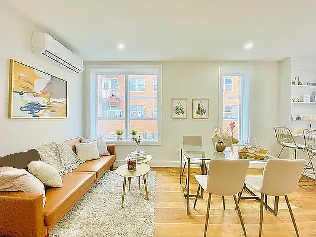 1711 East 3rd Street — Photo 3