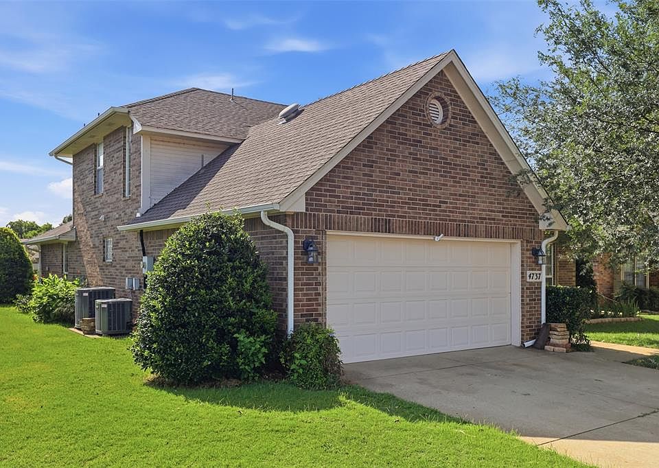 1st image of 4737 Hemlock Cir