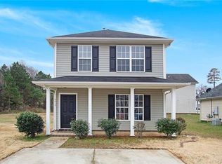 2415 Smugglers Ct, Charlotte, NC 28216