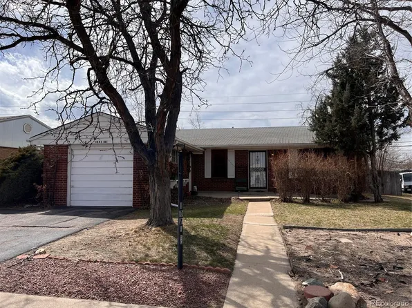 1071 S Holly Street, Denver, CO 80246