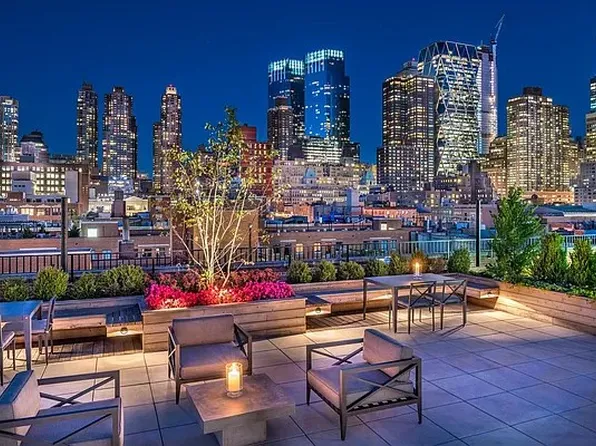 416 West 52nd Street image 9 of 13