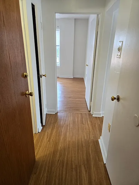 1 bed, 450 sqft, $925 — Photo 2