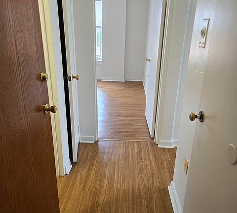 2nd image of 715 Liberty St #F