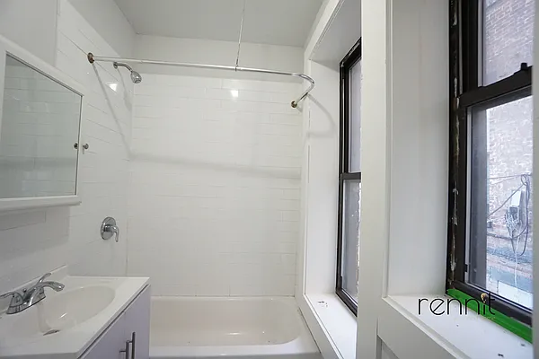 Rented by Rennit Inc. | media 8